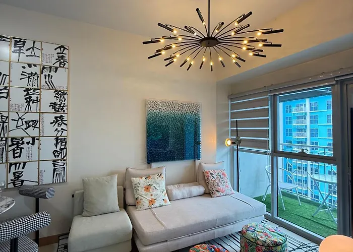 Elegant Oceanview Suite, Near Okada Manila