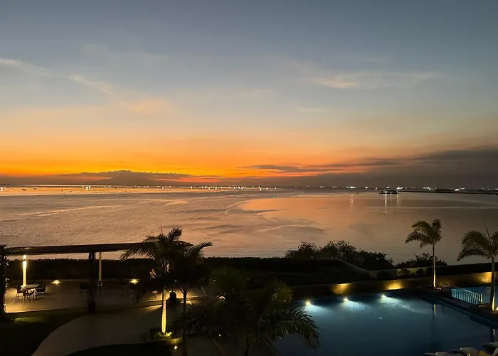 Elegant Oceanview Suite, Near Okada Apartamento