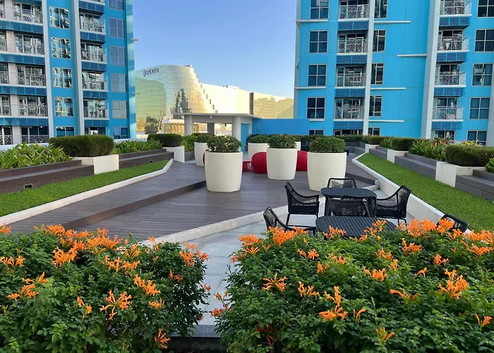 Elegant Oceanview Suite, Near Okada Apartamento